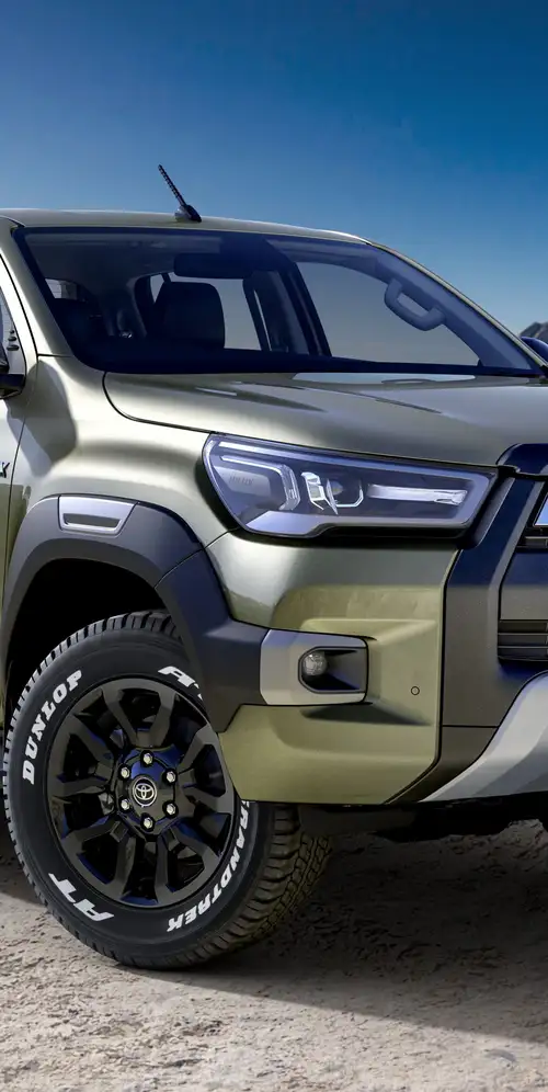 丰田Hilux Z Revo Rocco版2024