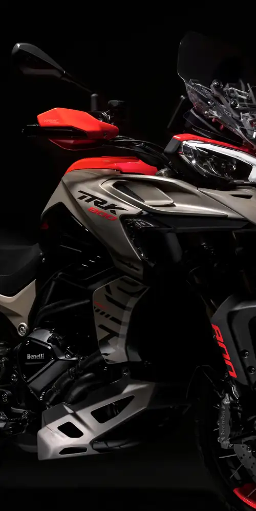 贝内利TRK 800 2024