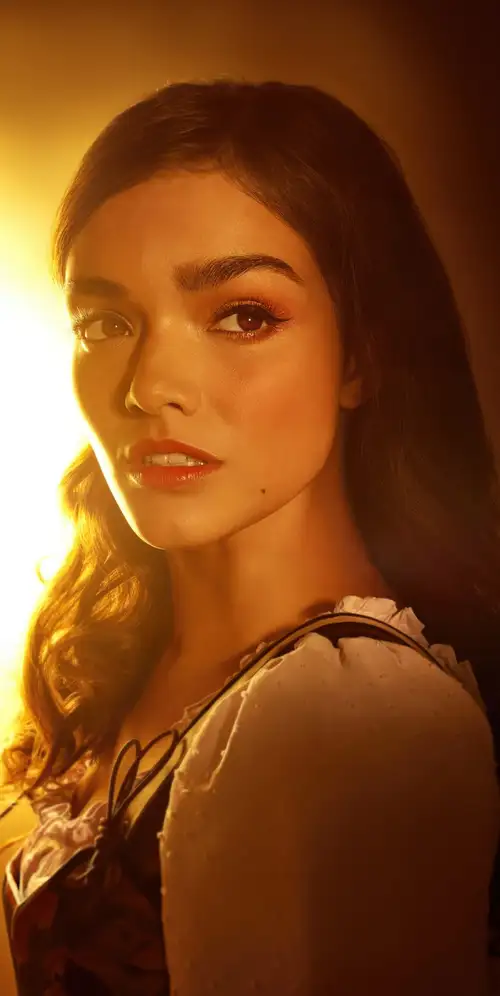 Rachel Zegler在饥饿游戏《鸣禽之歌》中蛇