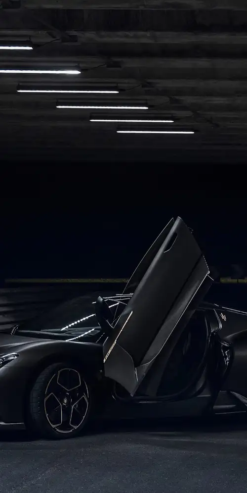 玛莎拉蒂MC20诺特运动跑车