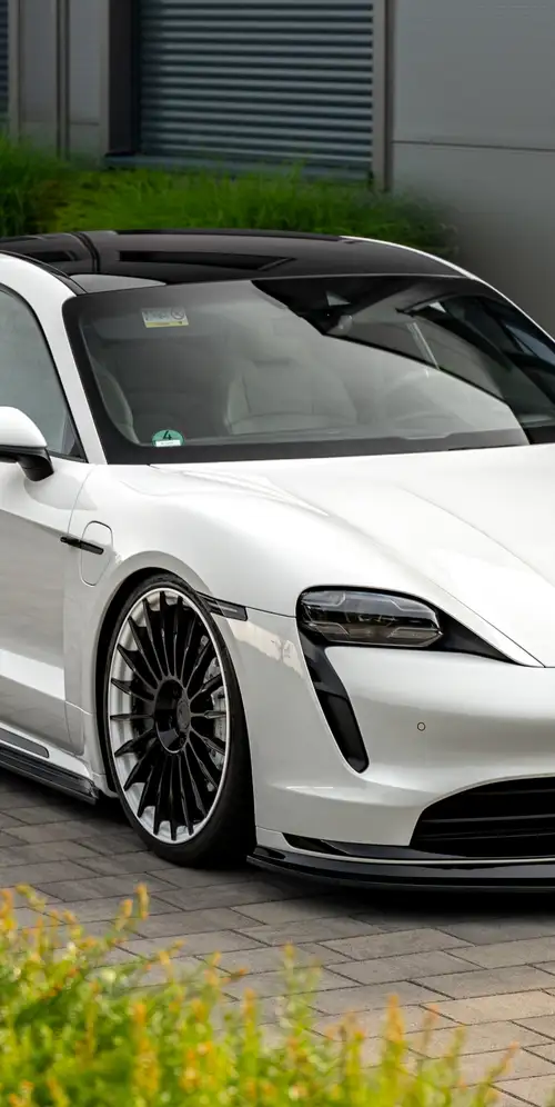 保时捷Taycan先前设计