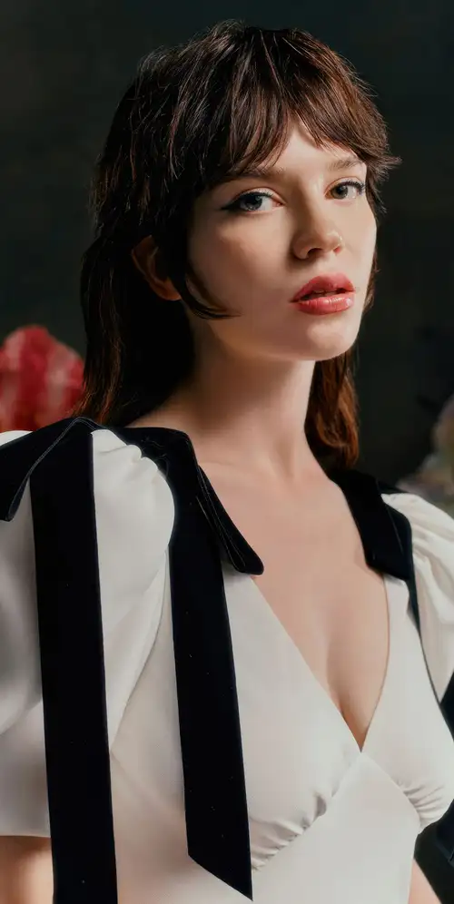 索菲·撒切尔2023