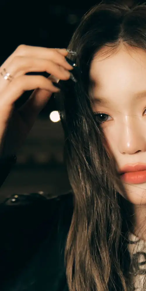 Jeong Saebi |伊兹纳标志