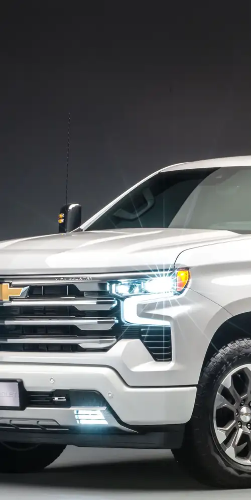 雪佛兰Silverado High Country乘员驾驶室2023