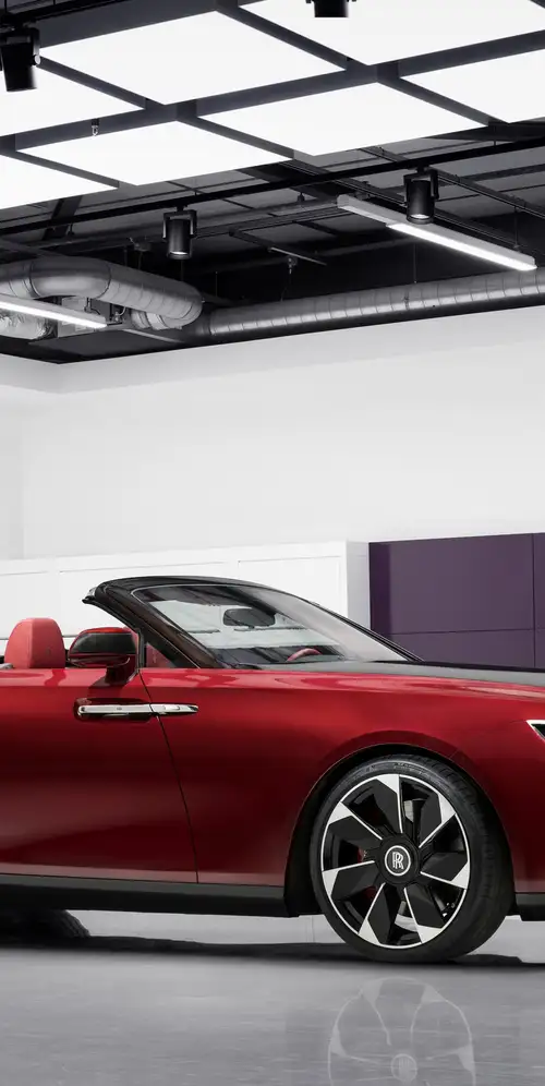 劳斯莱斯La Rose Noire Droptail 2023