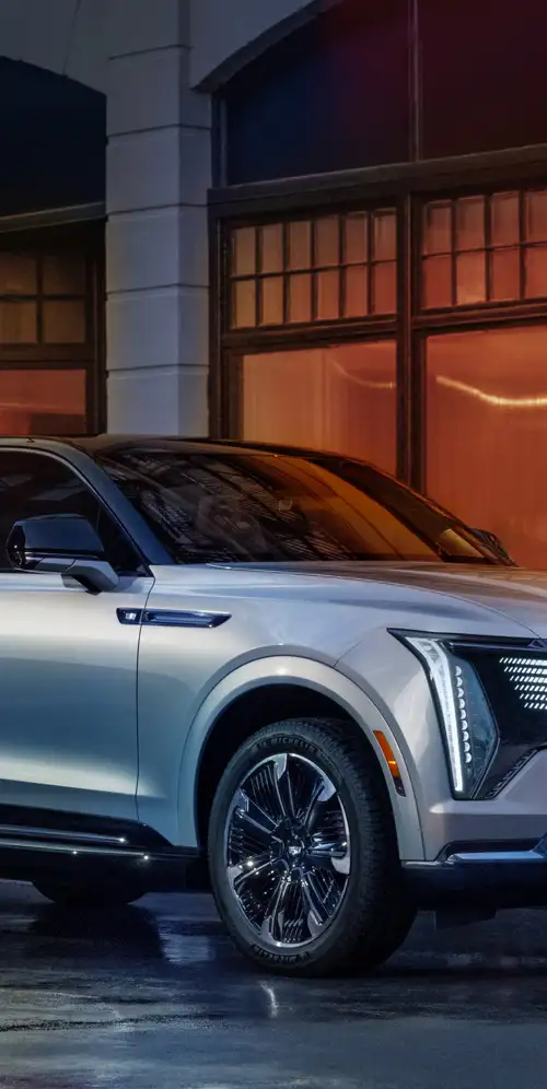 凯迪拉克凯雷德iQ运动豪华电动汽车