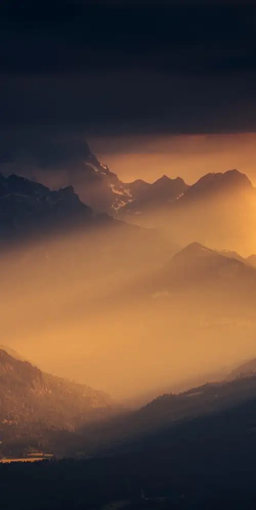 巴伐利亚阿尔卑斯山的阳光