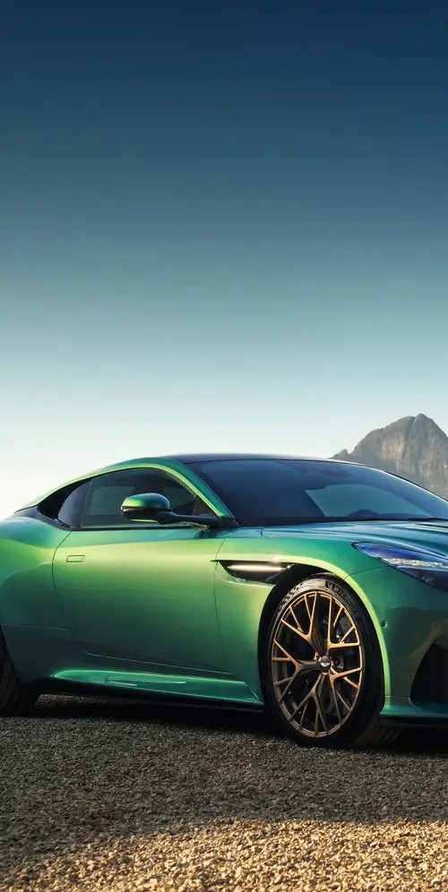 阿斯顿马丁DB12高性能