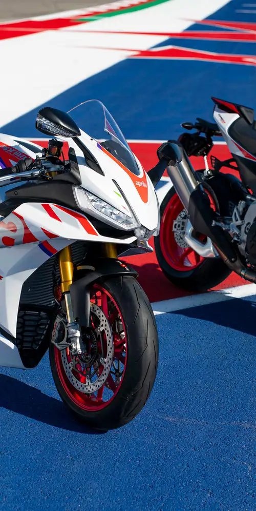 Aprilia RSV4工厂自行车