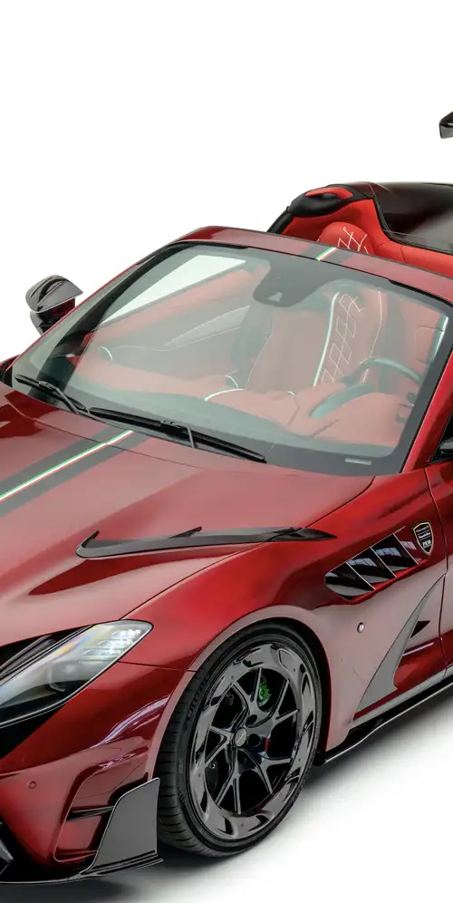 曼索里·斯泰龙坦佩斯塔·内拉法拉利812 GTS