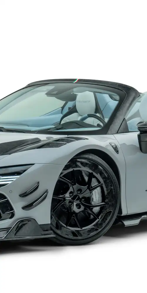 法拉利SF90 Spider混合动力跑车