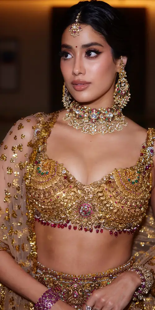 Janhvi Kapoor 壁纸