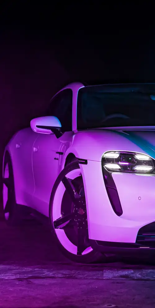 保时捷Taycan Turbo S霓虹灯