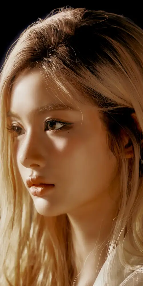 NMIXX |苏里昂|  |黑色背景