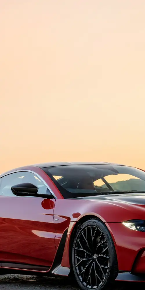 阿斯顿马丁V12 Vantage 2022