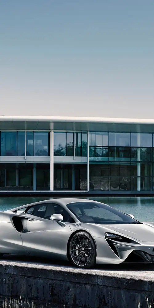 迈凯轮Artura混合动力跑车