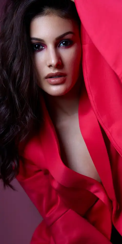 Amyra Dastur 