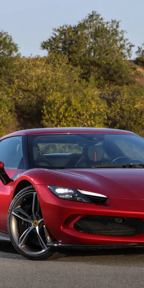 法拉利296 GTB跑车