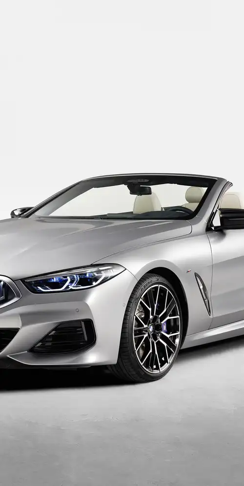 宝马M850i xDrive敞篷车