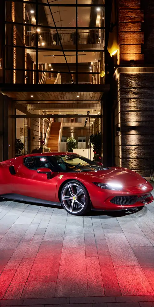 法拉利296 GTB混合动力跑车