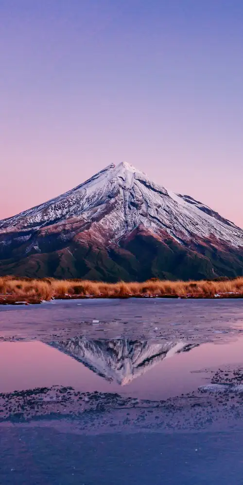 新西兰塔拉纳基山