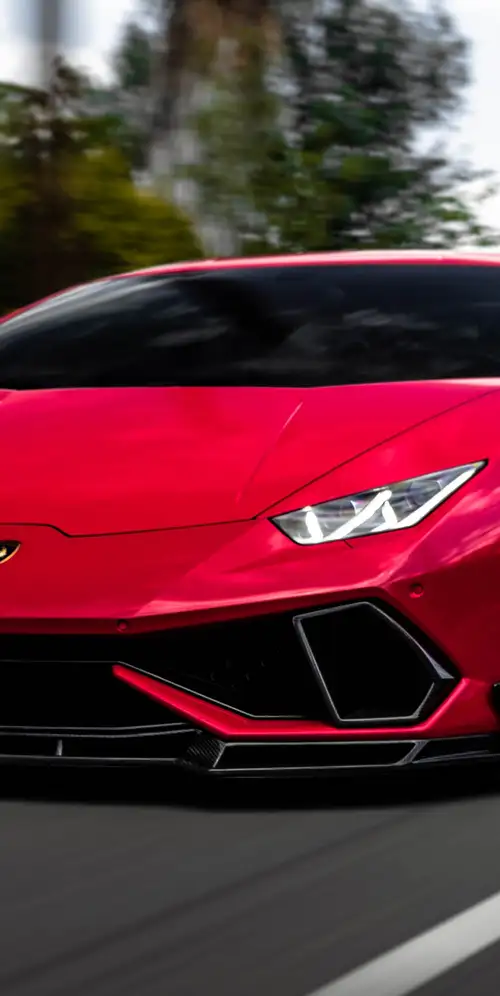 兰博基尼Huracan红色轿车