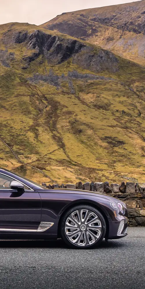 宾利欧陆GT Mulliner豪华轿车