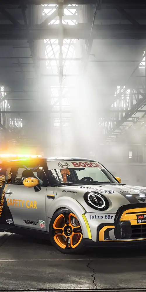 受JCW启发的MINI电动标兵