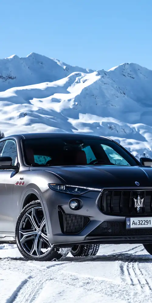 玛莎拉蒂Levante Trofeo豪华SUV