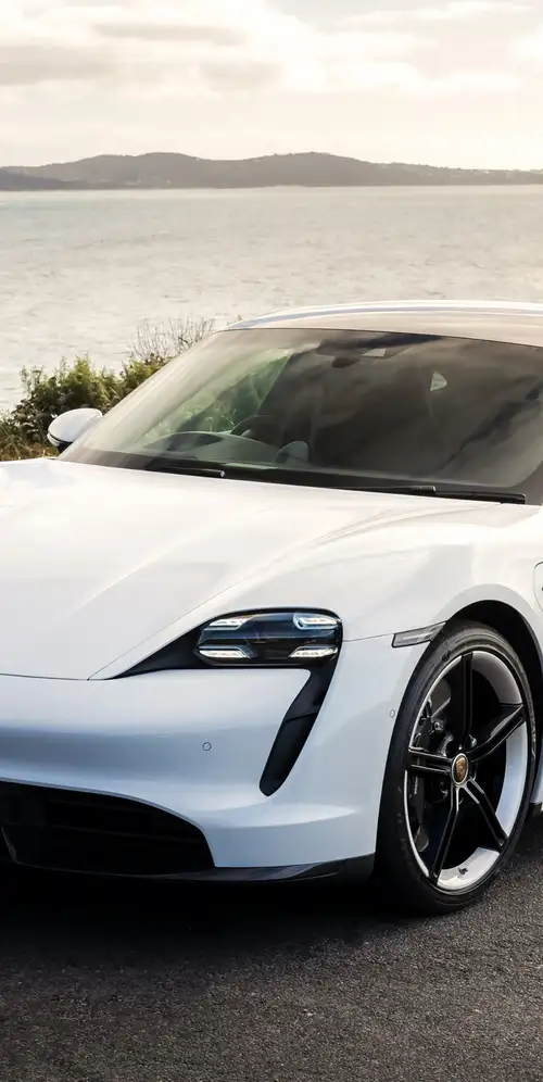 保时捷Taycan Turbo S豪华轿车