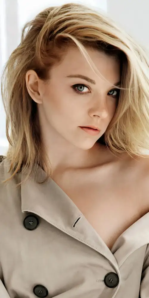 娜塔莉·多默肖像