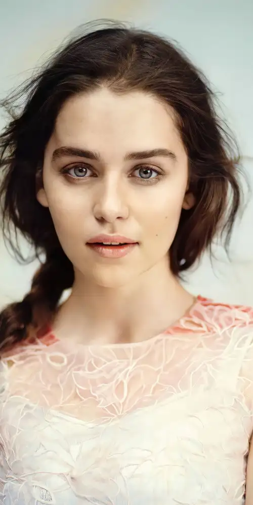 艾米莉亚·克拉克电话