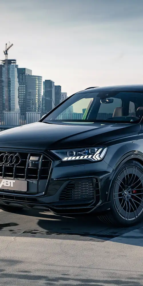 ABT奥迪SQ7 TFSI宽体黑色轿车