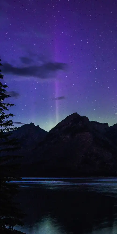 明尼旺卡湖北极光