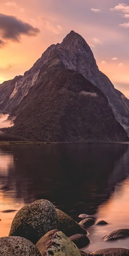 峡湾国家公园米尔福德湾