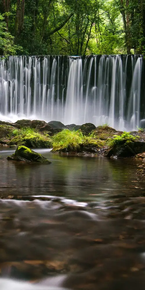 马佐·德·梅雷多瀑布