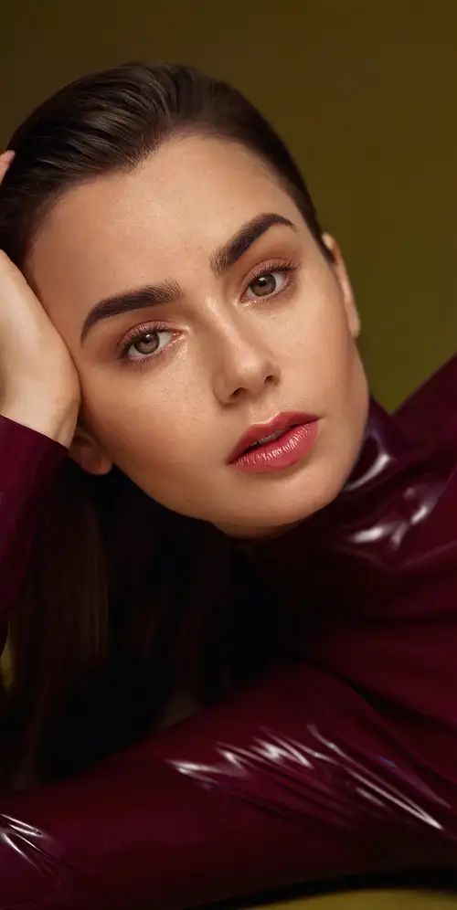 Lily Collins美国女演员