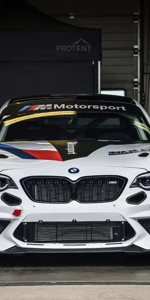 2020年宝马M2 CS赛车