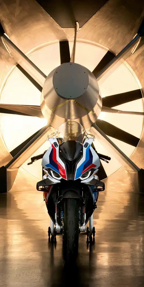 宝马M 1000 RR赛车