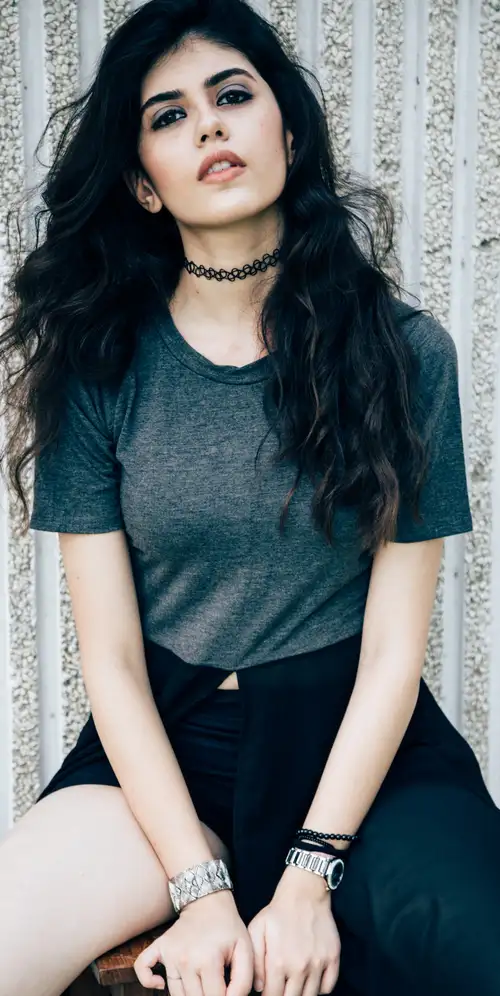 桑贾娜·桑吉·迪尔·贝卡拉女演员