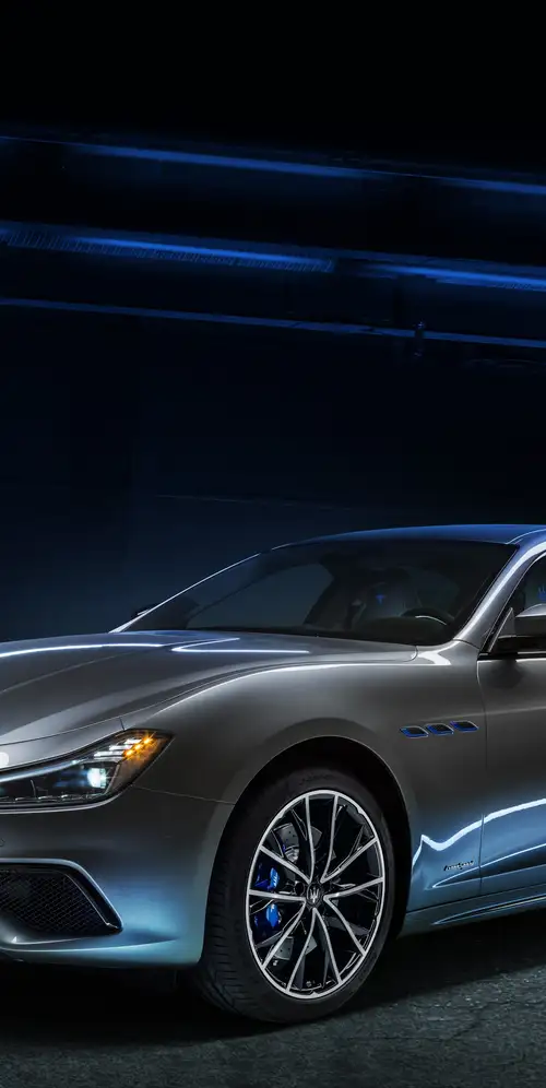 玛莎拉蒂吉卜力GranSport混合动力电动汽车