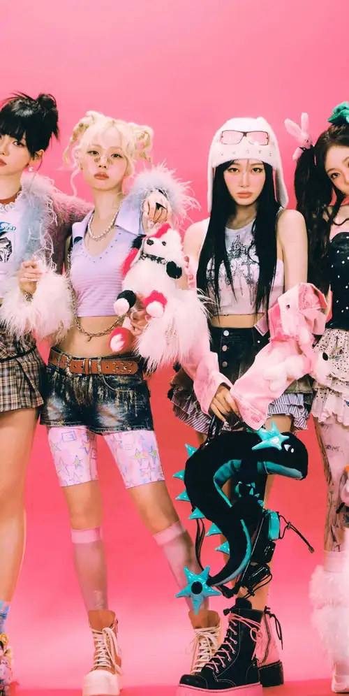 aespa |粉色背景|韩国歌手| K-Pop歌手| Karina（aespa）