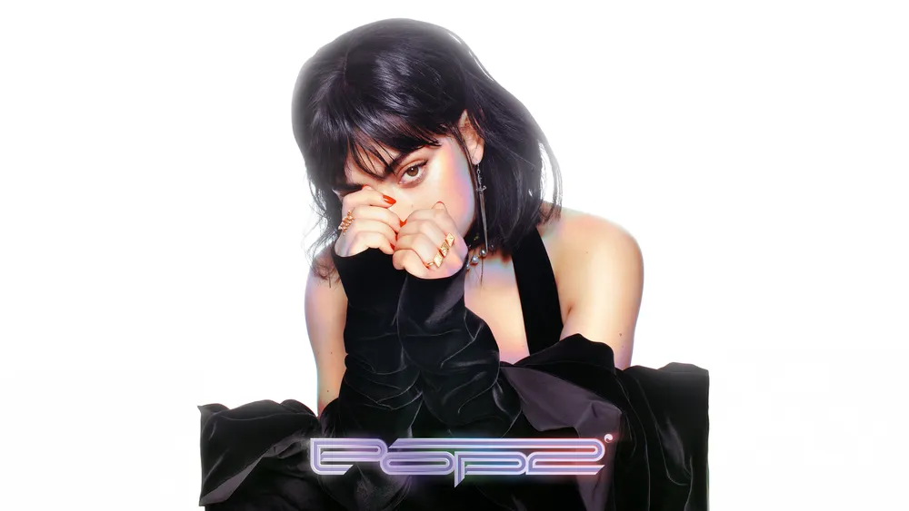 Charli XCX从我脑海中消失4K电脑壁纸