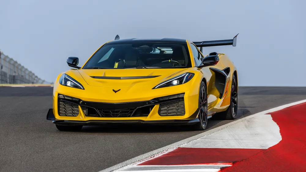 雪佛兰Corvette ZR1 Coupe ZTK套装4K电脑壁纸