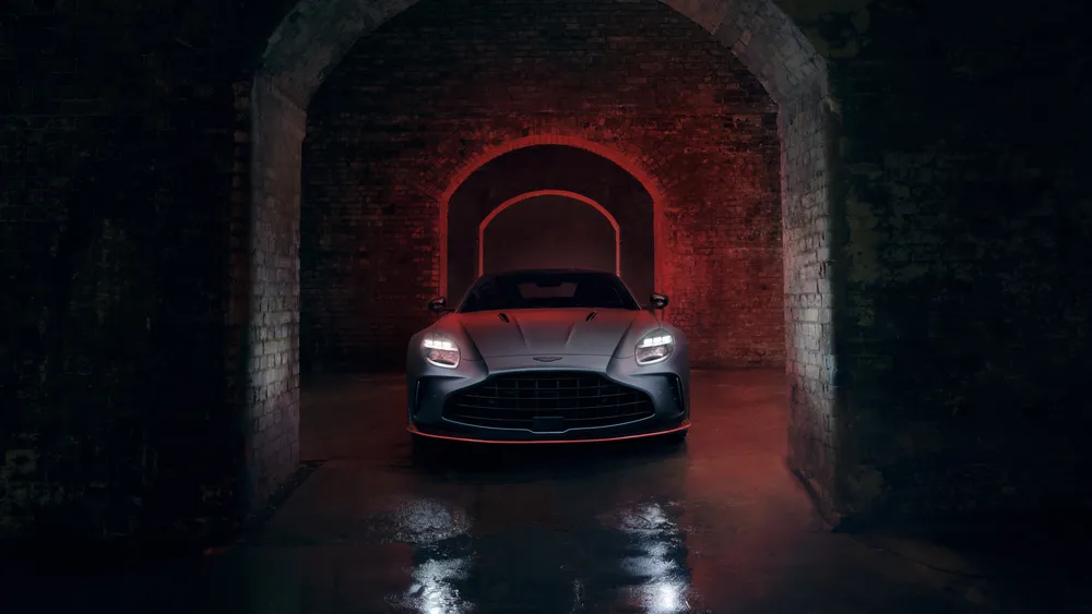 阿斯顿马丁Vantage S4K电脑壁纸