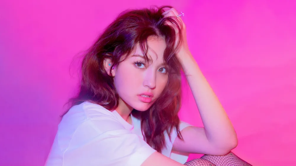 Jeon Somi-出我的头4K电脑壁纸