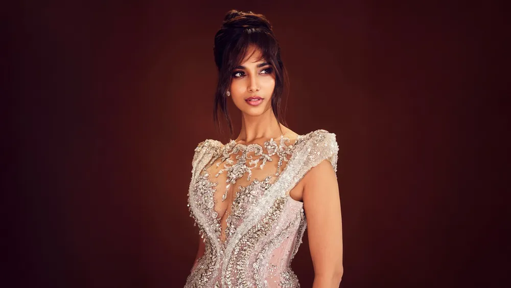 Meenaakshi Chaudhary4K电脑壁纸