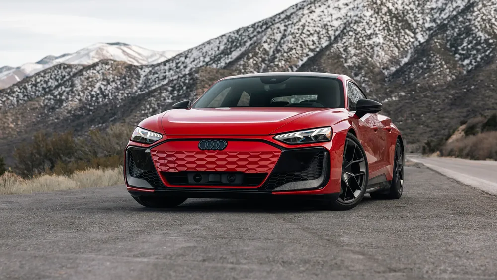 奥迪RS e-tron GT性能20254K电脑壁纸