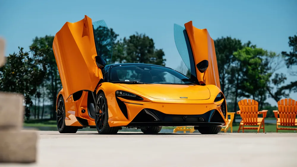 迈凯轮Artura Spider 20254K电脑壁纸