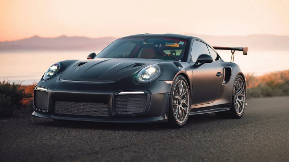 保时捷911 GT2 RS Weissach套装4K电脑壁纸